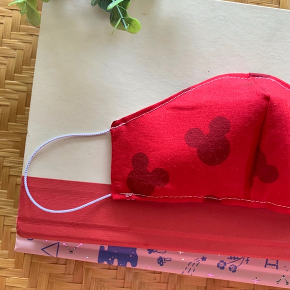 Sold on Etsy Minnie Mouse Face Mask - Picture 5 of 6